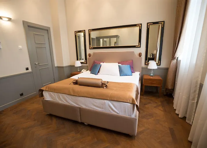Seven Rooms Boutique Hotel