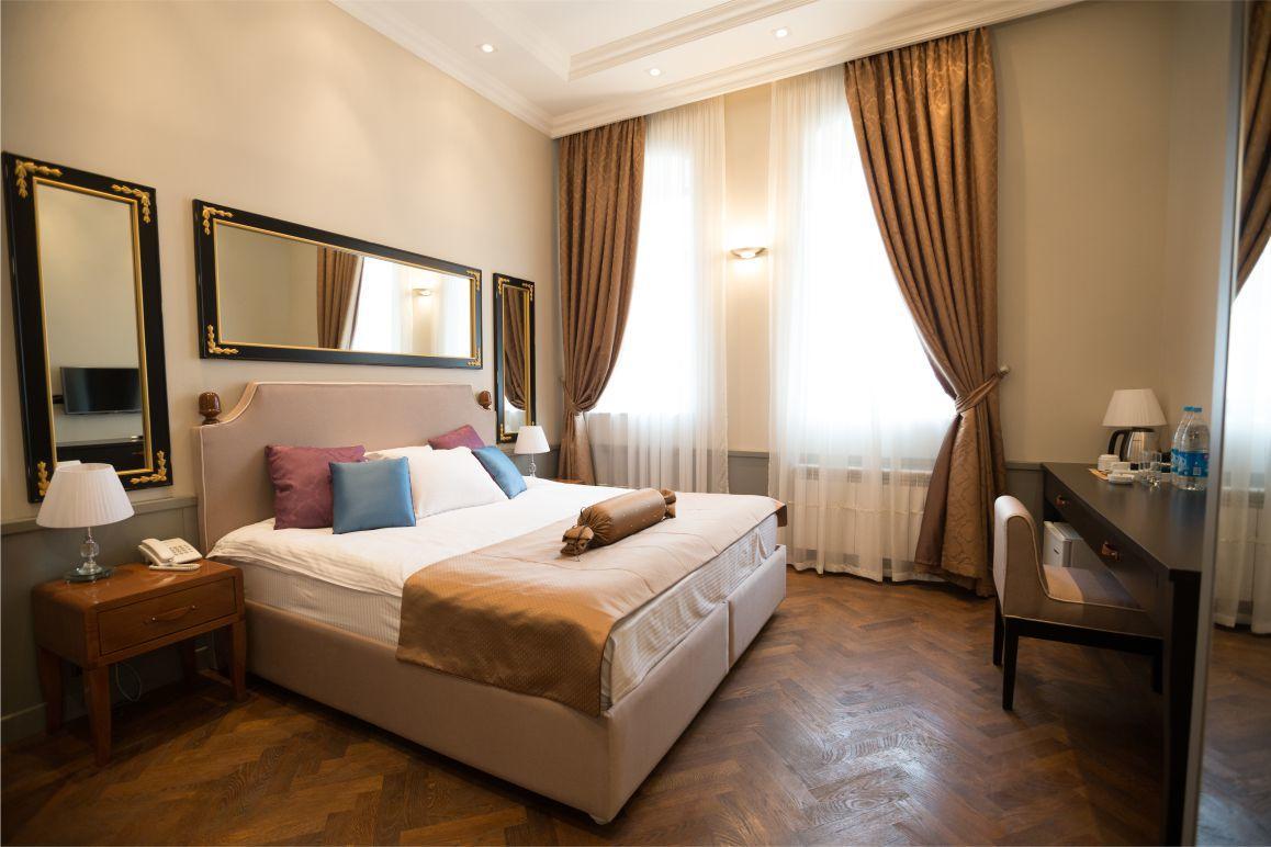 Отель Seven Boutique